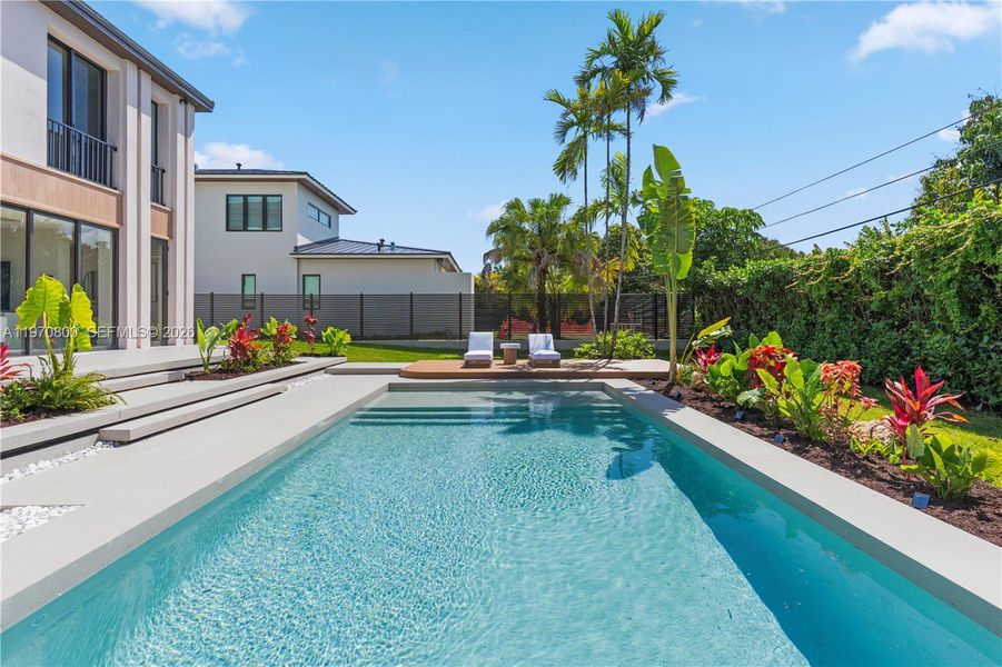 Community amenities in , Miami (Image 62).