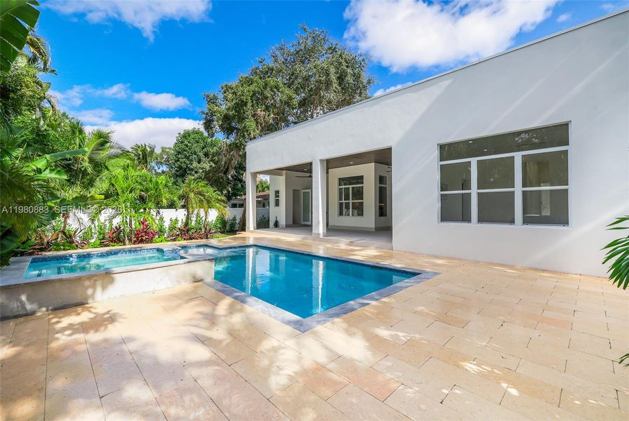 Exterior details and patio area of a home in , Biscayne Park (Image 27).