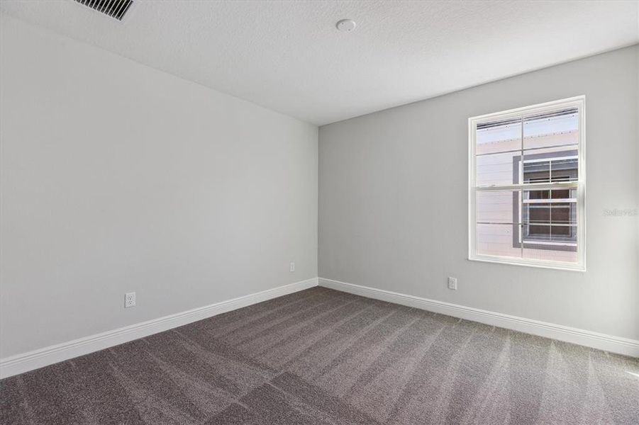 Spacious, unfurnished interior of a new home in Mirada, San Antonio (Image 23).