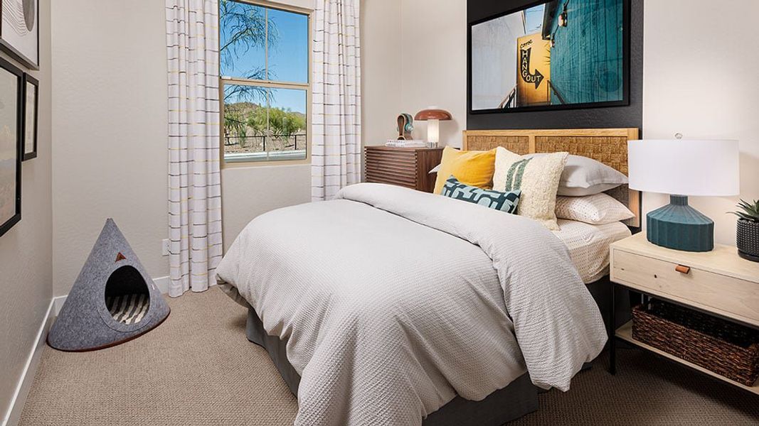 Representative furnished interior of a home built from the Onyx by Taylor Morrison in Saddleback, Peoria (Image 13).