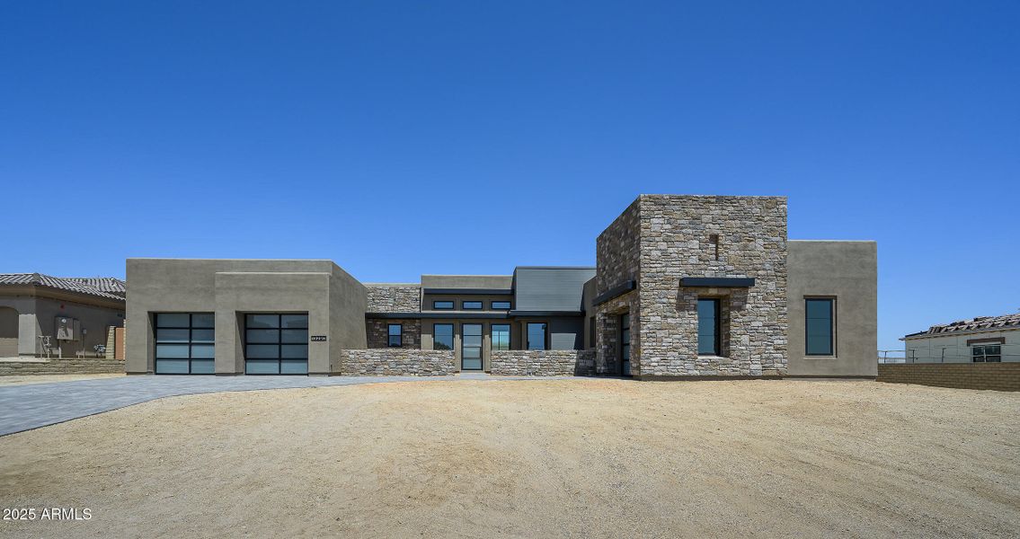 Desert Contemporary exterior Desert Contemporary exterior