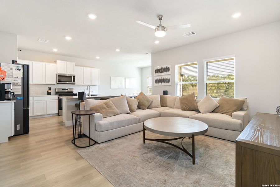 Furnished interior view inside a new home in Brookstone Creek, San Antonio (Image 29). Furnished interior view inside a new home in Brookstone Creek, San Antonio (Image 29).