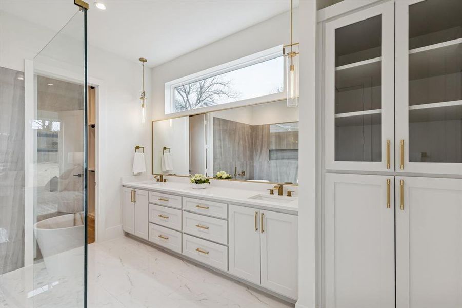 Furnished interior view inside a new home in , Dallas (Image 34).