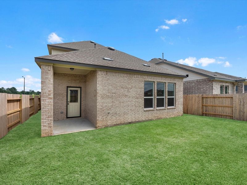Exterior details and patio area of a home in Emory Glen, Magnolia (Image 3).