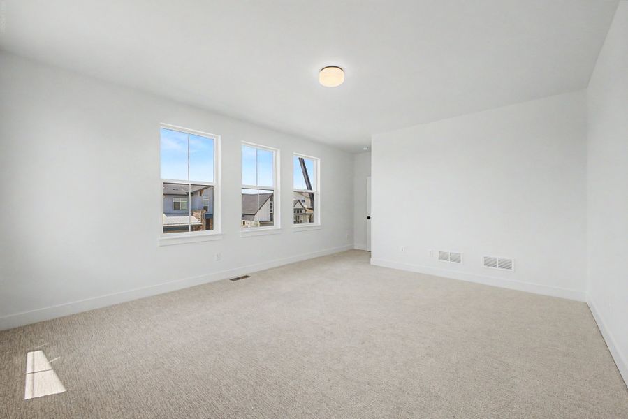 Spacious, unfurnished interior of a new home in West Grange, Longmont (Image 31). Spacious, unfurnished interior of a new home in West Grange, Longmont (Image 31).