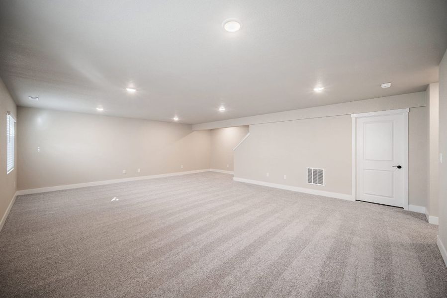 Spacious, unfurnished interior of a new home in The Glen, Colorado Springs (Image 34). Spacious, unfurnished interior of a new home in The Glen, Colorado Springs (Image 34).