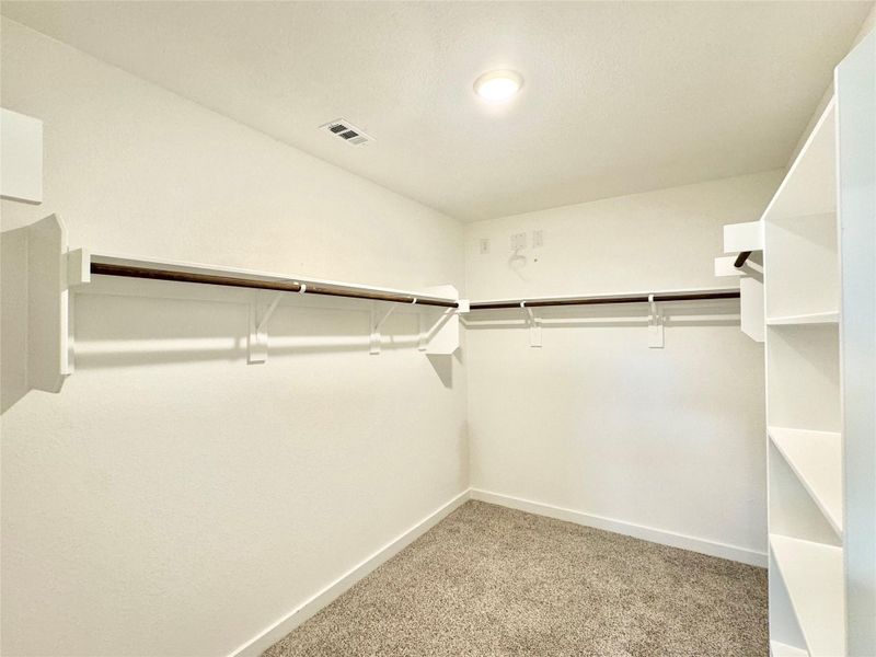 Spacious, unfurnished interior of a new home in Carillon, Manor (Image 9).