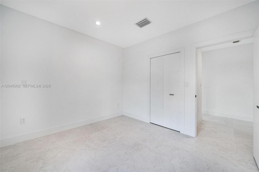 Spacious, unfurnished interior of a new home in , Miami (Image 45).