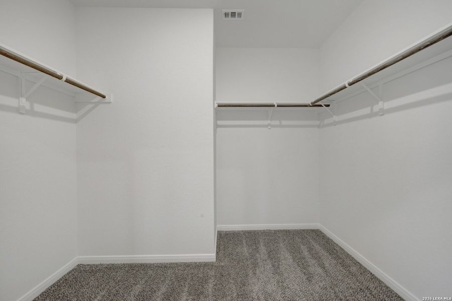 Spacious, unfurnished interior of a new home in Park Place, New Braunfels (Image 21).