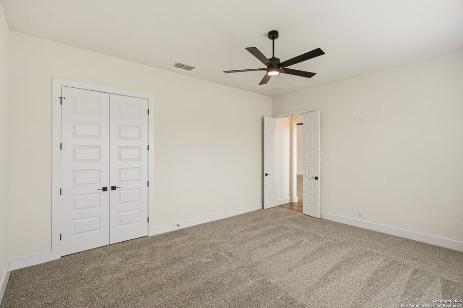 Spacious, unfurnished interior of a new home in Mesa Western, Cibolo (Image 41). Spacious, unfurnished interior of a new home in Mesa Western, Cibolo (Image 41).