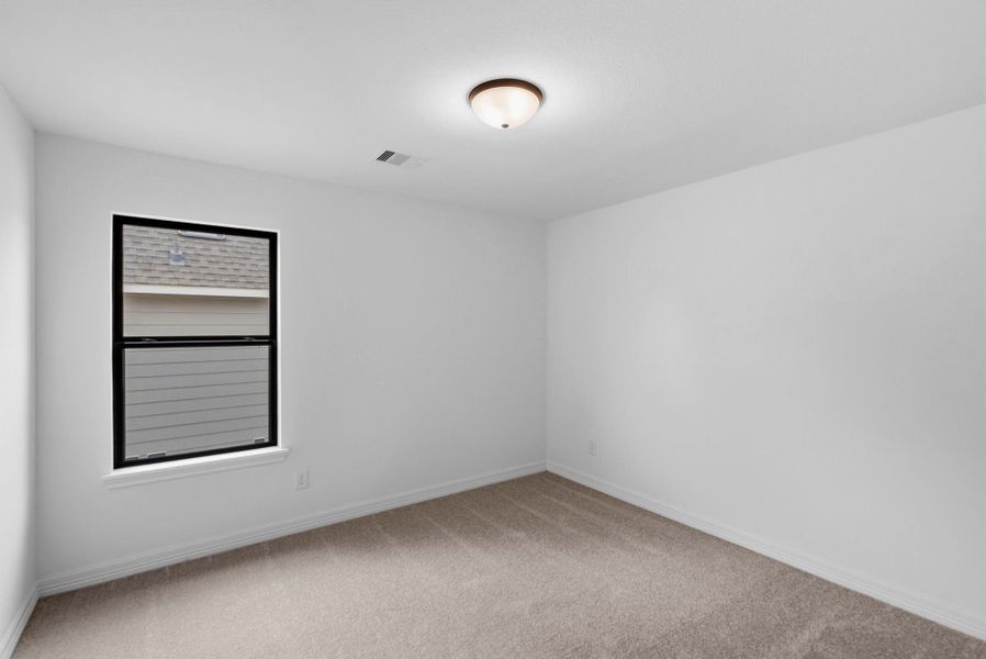 Spacious, unfurnished interior of a new home in Spring Creek Trails, Magnolia (Image 17).