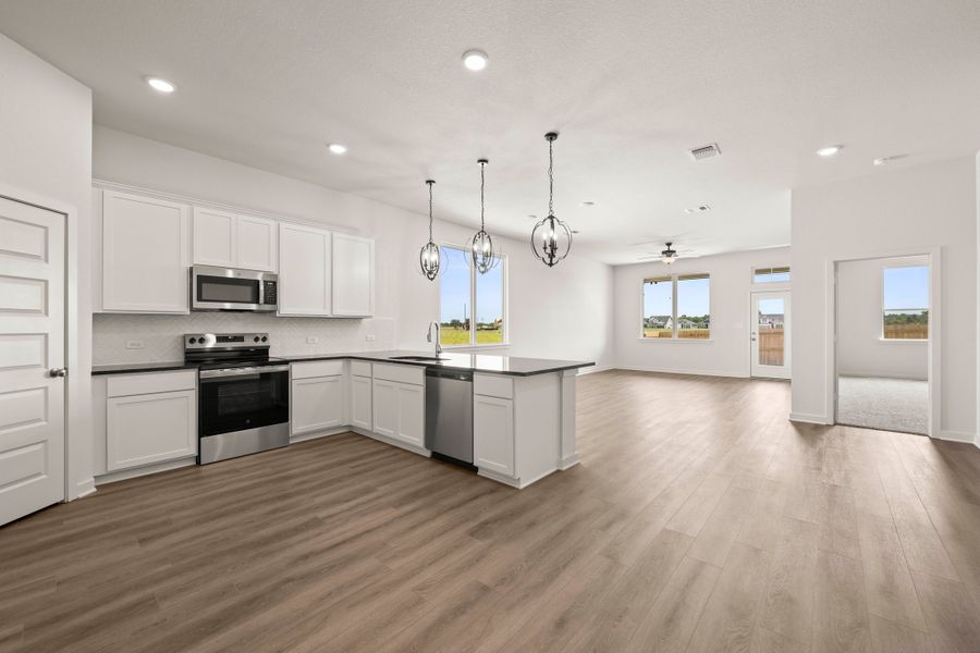 Furnished interior view inside a new home in Rancho San Gabriel, Georgetown (Image 5).