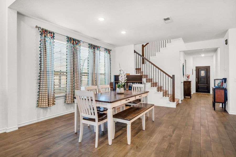 Furnished interior view inside a new home in Mavera, Conroe (Image 10).