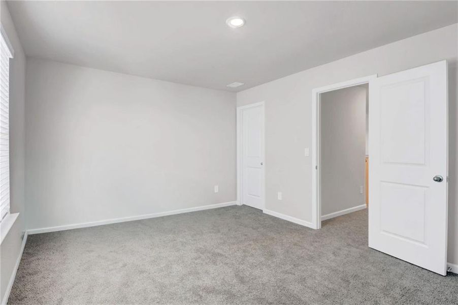 Spacious, unfurnished interior of a new home in , Canton (Image 27).
