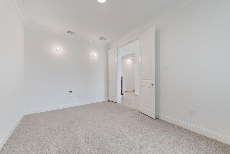 Spacious, unfurnished interior of a new home in Somerset Park, Rockwall (Image 25). Spacious, unfurnished interior of a new home in Somerset Park, Rockwall (Image 25).