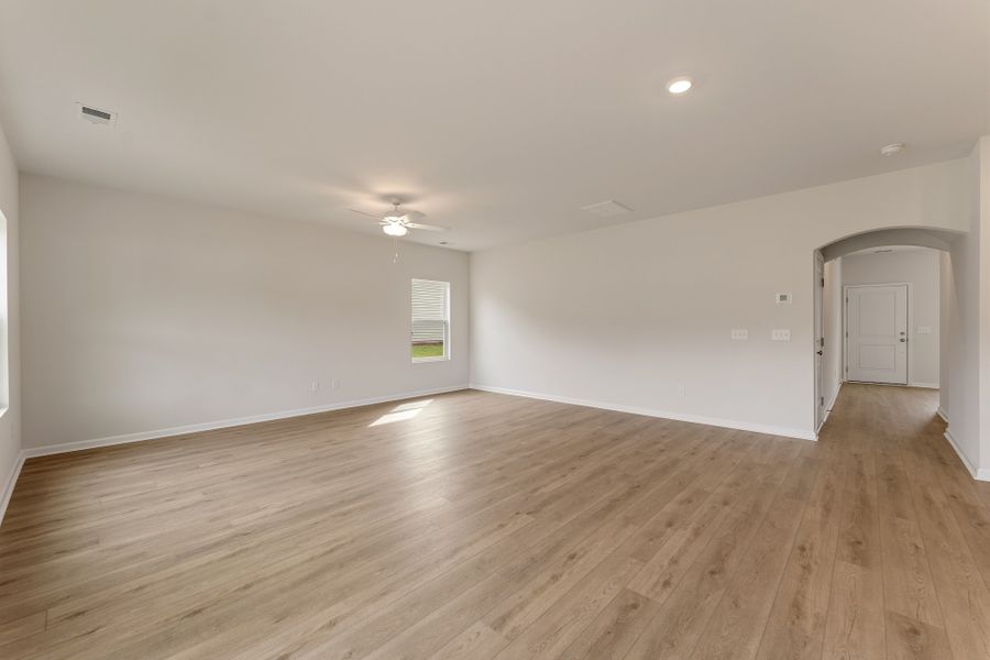 Spacious, unfurnished interior of a new home in Mayfair Village, Spartanburg (Image 17).
