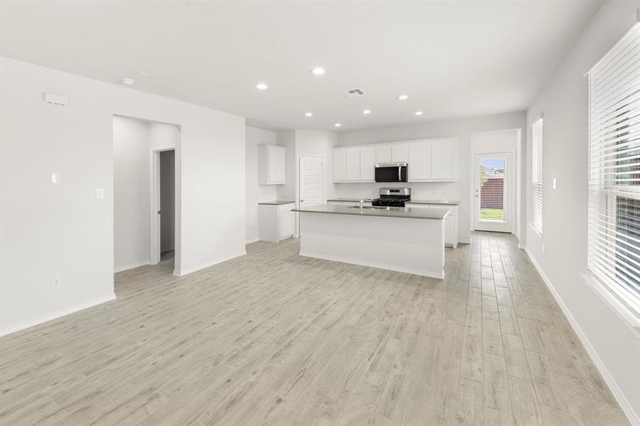 09. 115 Van Horn - Dining (2) 09. 115 Van Horn - Dining (2)