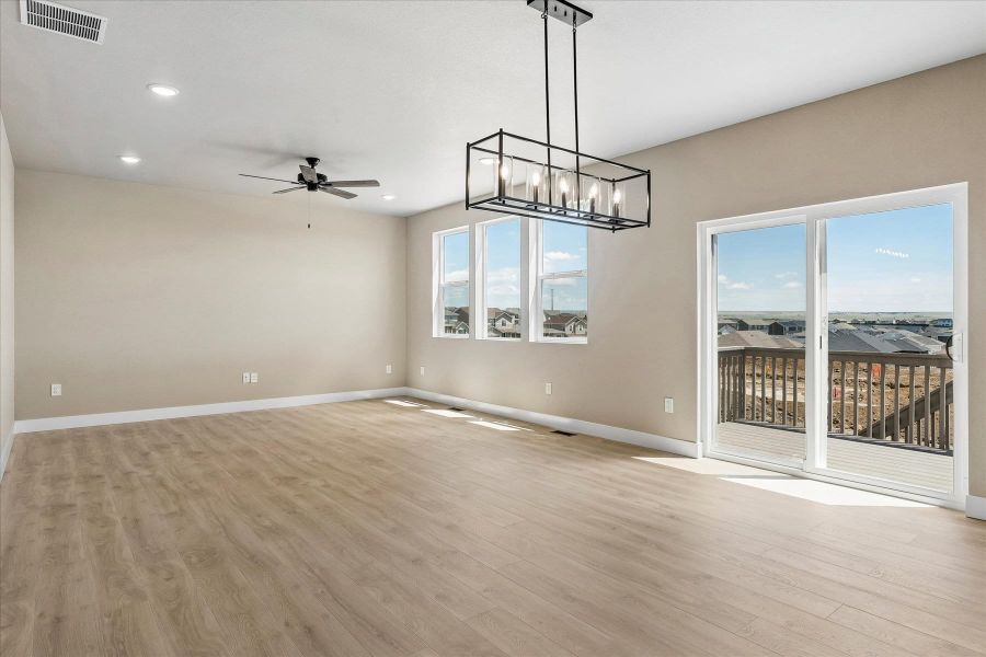 Spacious, unfurnished interior of a new home in The Trails at Aspen Ridge, Colorado Springs (Image 14).
