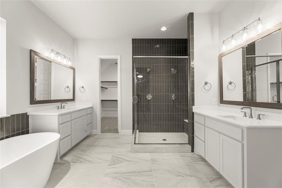 20. 2118 Clairmount - Bath