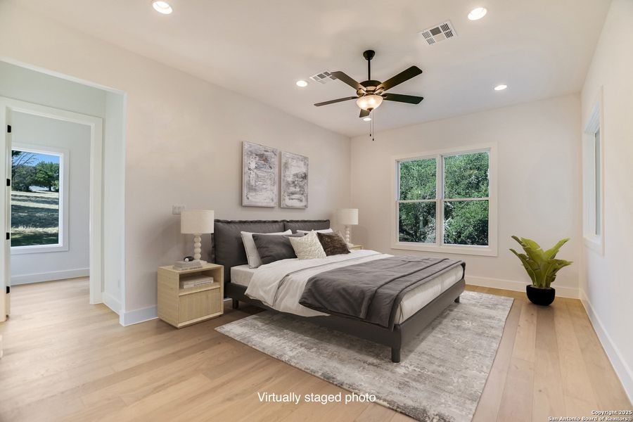 Furnished interior view inside a new home in , Horseshoe Bay (Image 9).