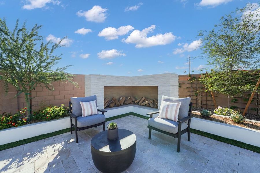 Representative exterior details of a home built from the Overland by Taylor Morrison in Combs Ranch Journey Collection, San Tan Valley (Image 22).