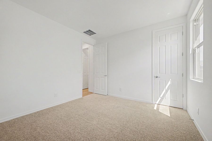 Spacious, unfurnished interior of a new home in Tierra Vistoso, Surprise (Image 12).