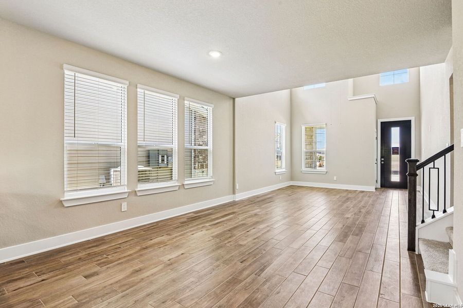 Spacious, unfurnished interior of a new home in Stetson Ridge, Marion (Image 19).