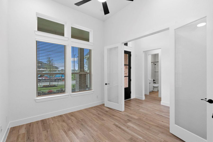 Spacious, unfurnished interior of a new home in Briarley, Montgomery (Image 21).