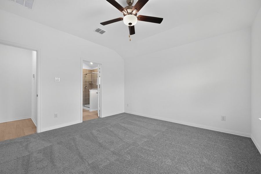 Spacious, unfurnished interior of a new home in River Ridge, Crandall (Image 22). Spacious, unfurnished interior of a new home in River Ridge, Crandall (Image 22).