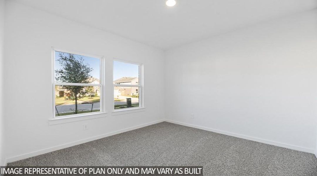 Spacious, unfurnished interior of a new home in Hills of Westlake, Conroe (Image 17).