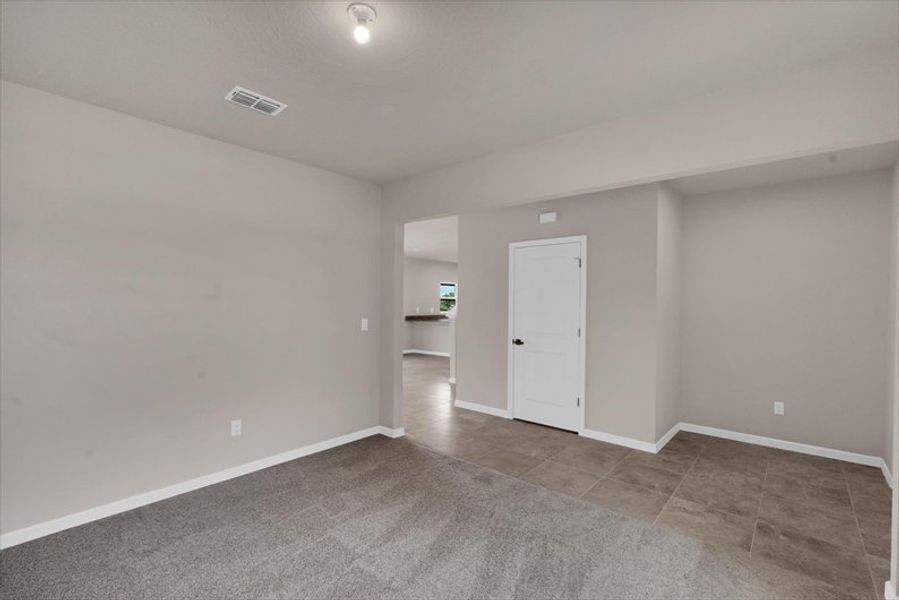 Spacious, unfurnished interior of a new home in Terra Lago, Indiantown (Image 10). Spacious, unfurnished interior of a new home in Terra Lago, Indiantown (Image 10).