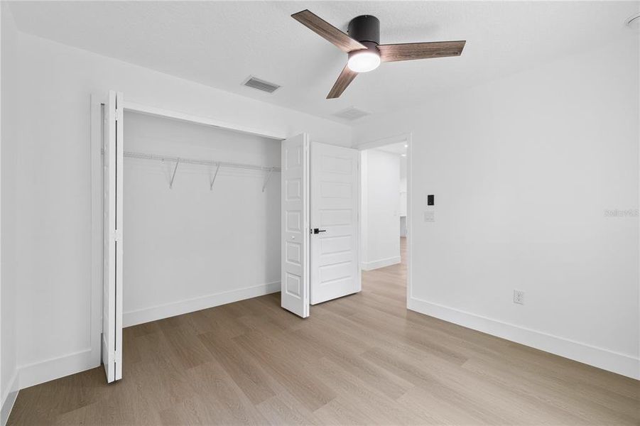 Spacious, unfurnished interior of a new home in , Dunnellon (Image 48).