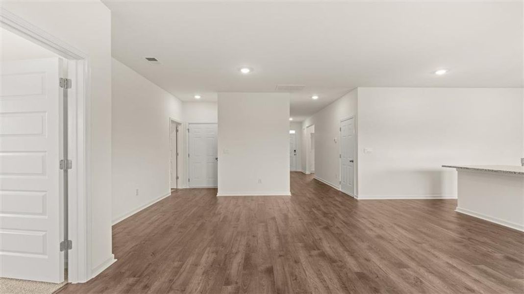 Spacious, unfurnished interior of a new home in Champion's Run, Lithonia (Image 10).