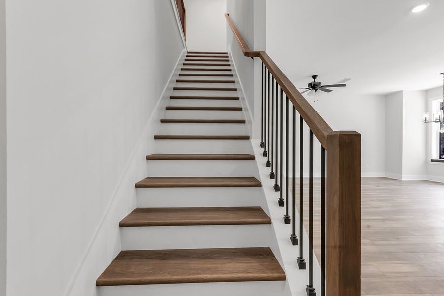 Spacious, unfurnished interior of a new home in Echo Park, Suwanee (Image 31).