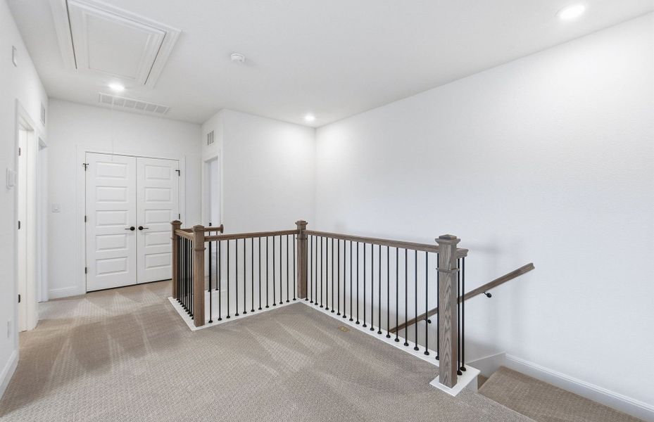 Spacious, unfurnished interior of a new home in Santa Rita Ranch, Liberty Hill (Image 42).