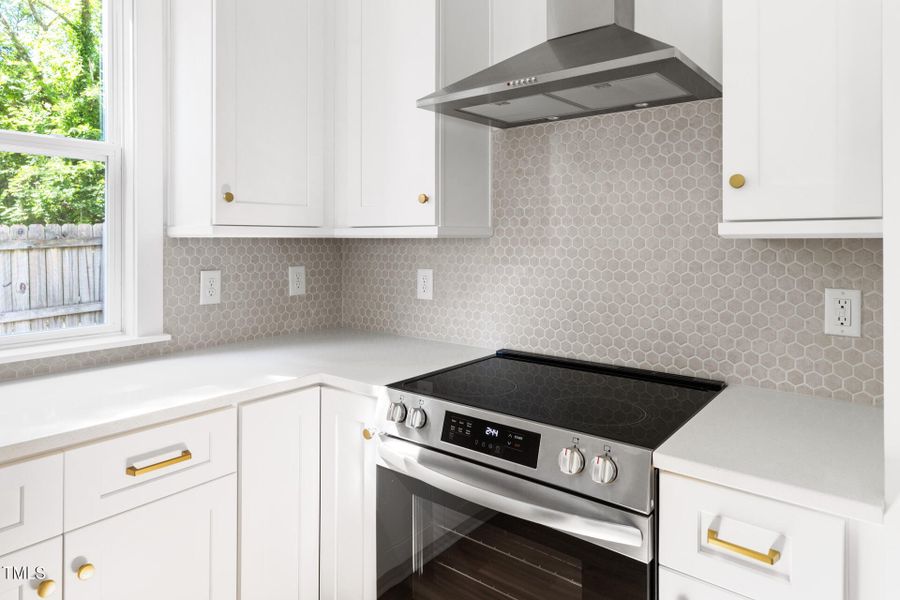 407B-Edward-12 407B-Edward-12