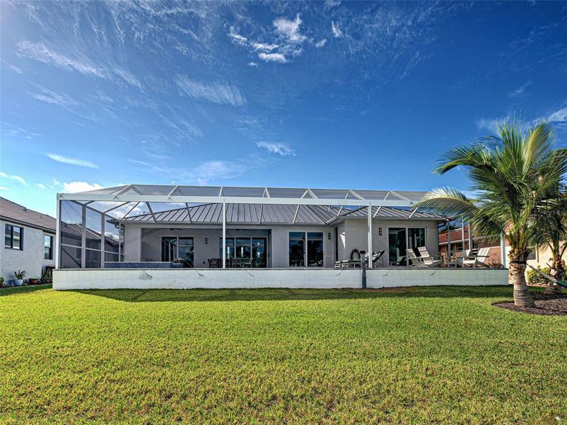 Exterior details and patio area of a home in , Port Charlotte (Image 26).