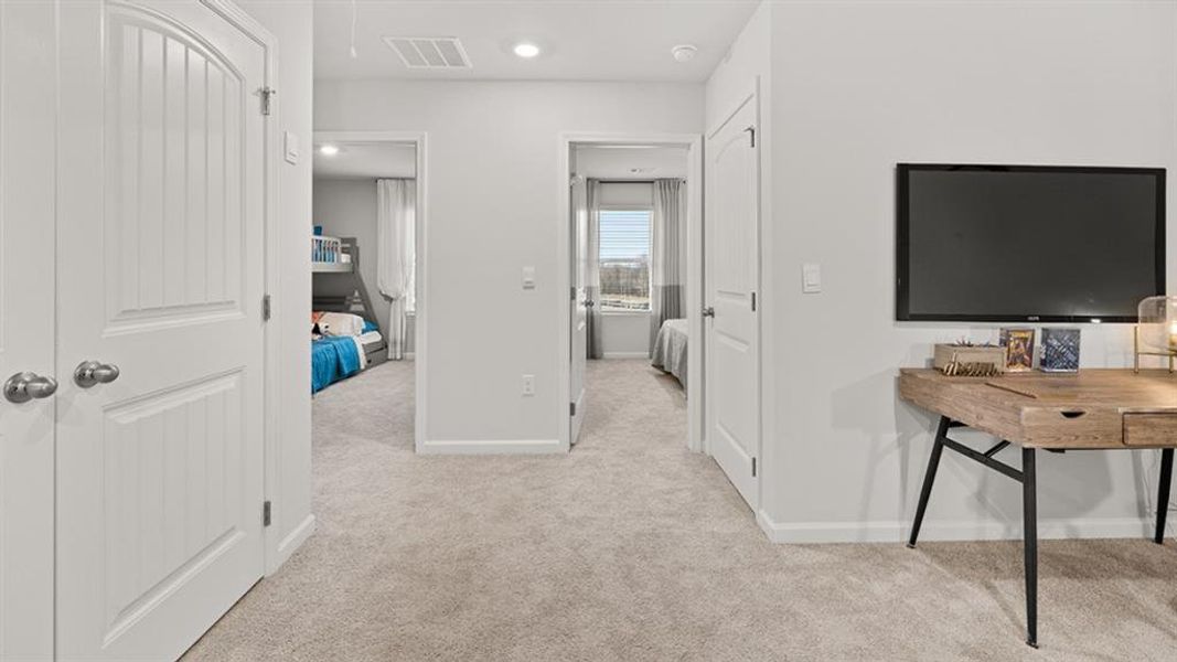 Furnished interior view inside a new home in Oconee Overlook Townhomes, Gainesville (Image 17).