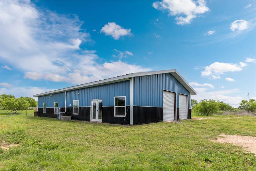 2 Bed, 2 full bath barndo with 2 large garage doors on 3 acres