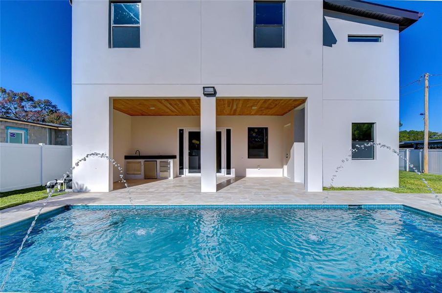 Exterior details and patio area of a home in , Tampa (Image 32).