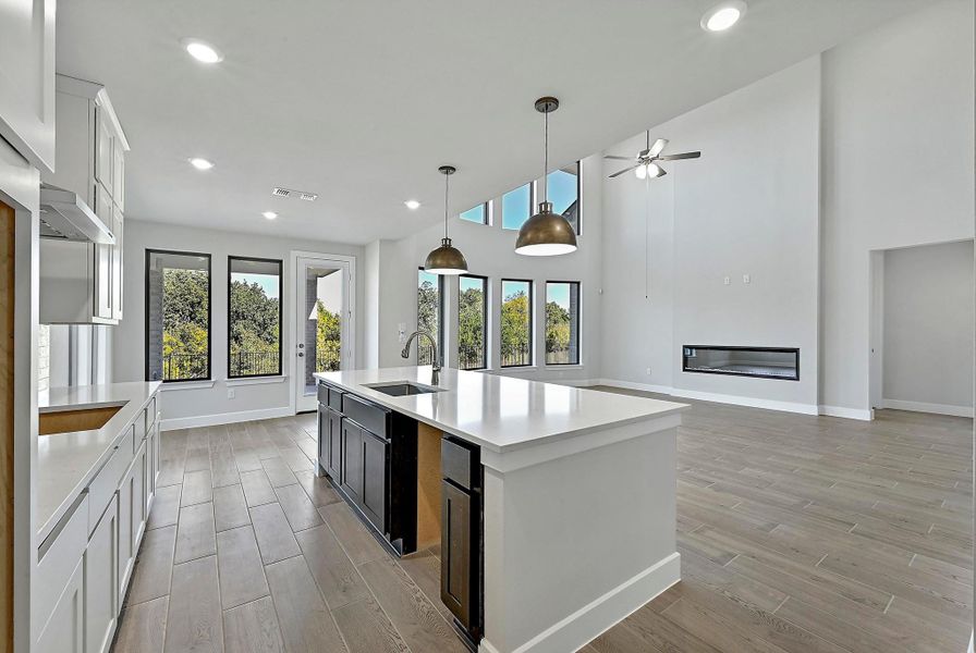 Representative image. Features, specifications, selections and colors may vary.