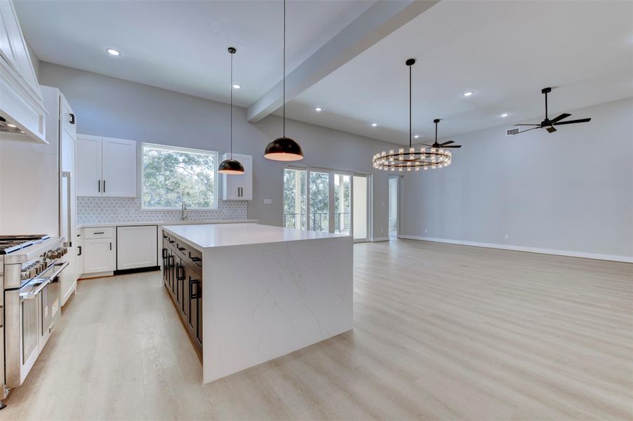 Furnished interior view inside a new home in , Seabrook (Image 14).