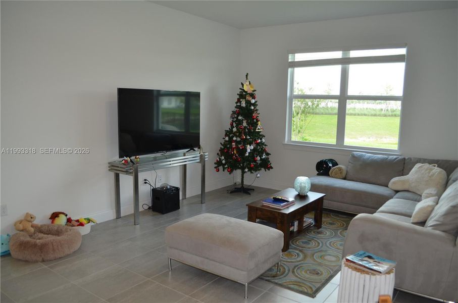 Furnished interior view inside a new home in , Port St. Lucie (Image 12).