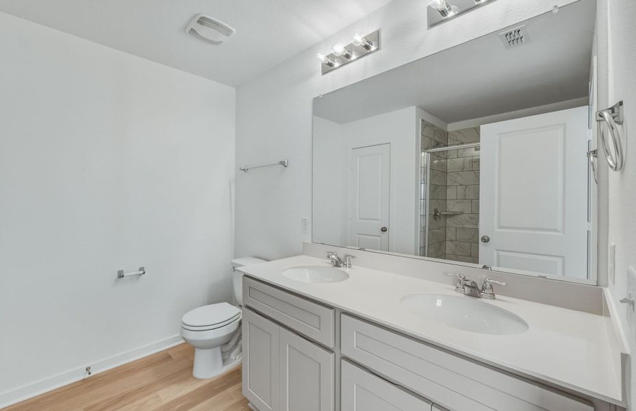 Furnished interior view inside a new home in Sunfield, Buda (Image 10).