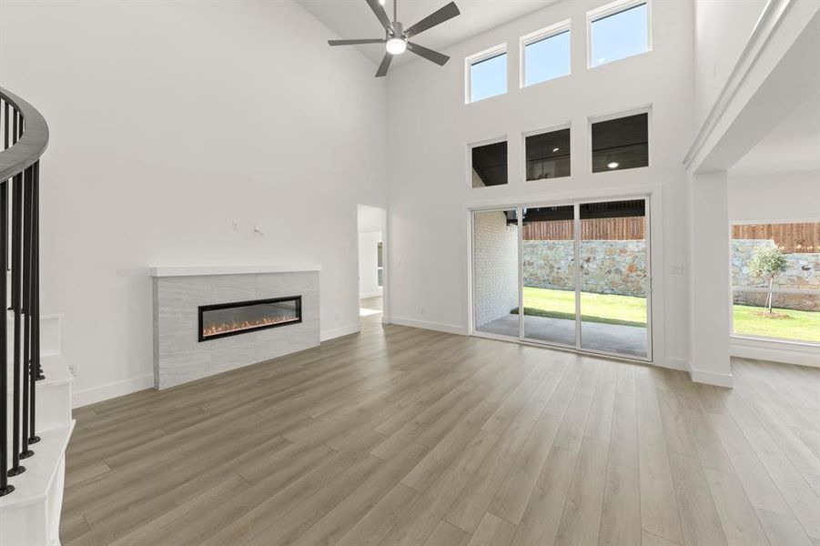 06. 1232 Eclipse - Family 06. 1232 Eclipse - Family