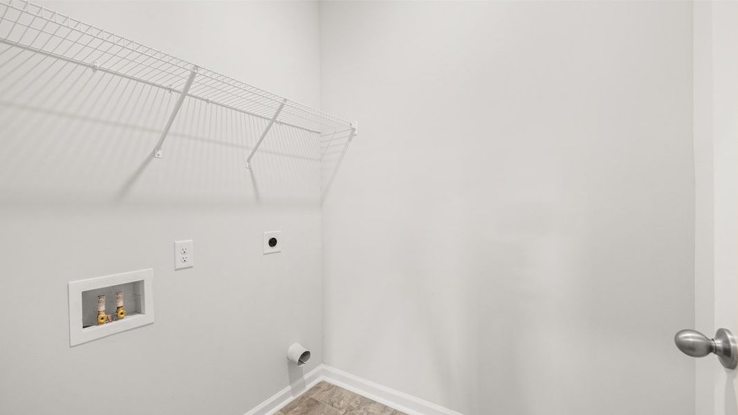 Spacious, unfurnished interior of a new home in Highland Hills, Graniteville (Image 29).