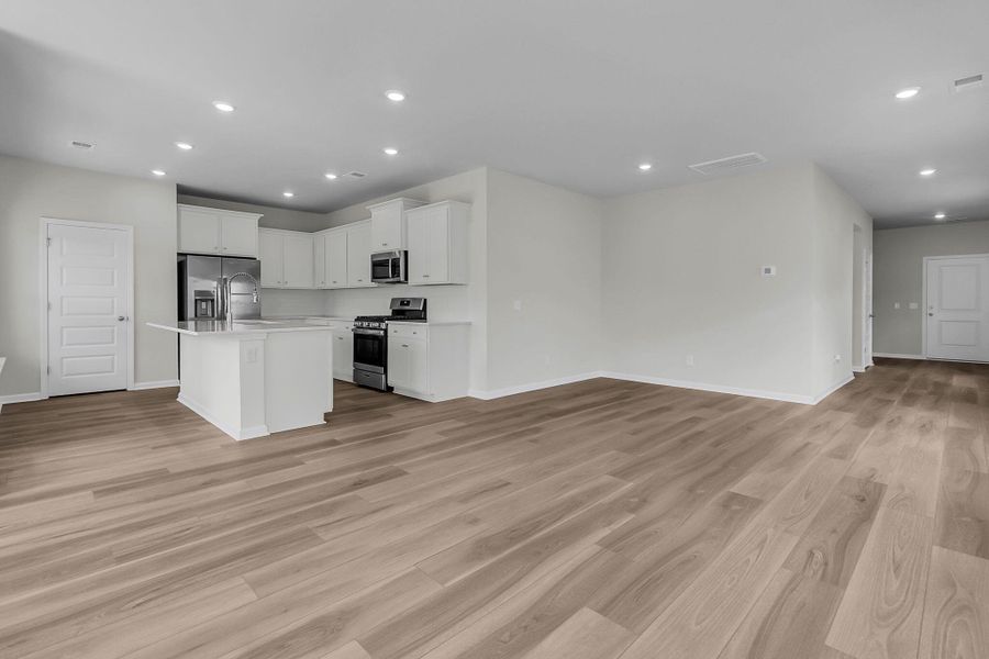 Spacious, unfurnished interior of a new home in Horizons at Summers Corner | 55+: The Cottages, Summerville (Image 33). Spacious, unfurnished interior of a new home in Horizons at Summers Corner | 55+: The Cottages, Summerville (Image 33).