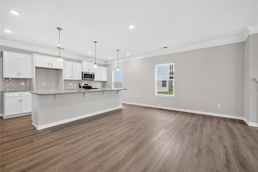Spacious, unfurnished interior of a new home in Allen Manor, Hoschton (Image 39).