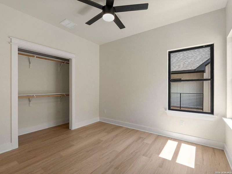 Spacious, unfurnished interior of a new home in , Austin (Image 20).