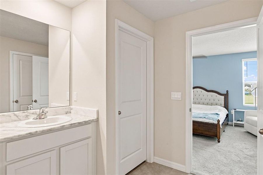 Furnished interior view inside a new home in Silverstone North, Palmetto (Image 25). Furnished interior view inside a new home in Silverstone North, Palmetto (Image 25).